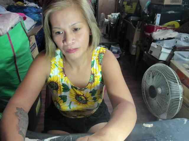 AthenaMoran webcam