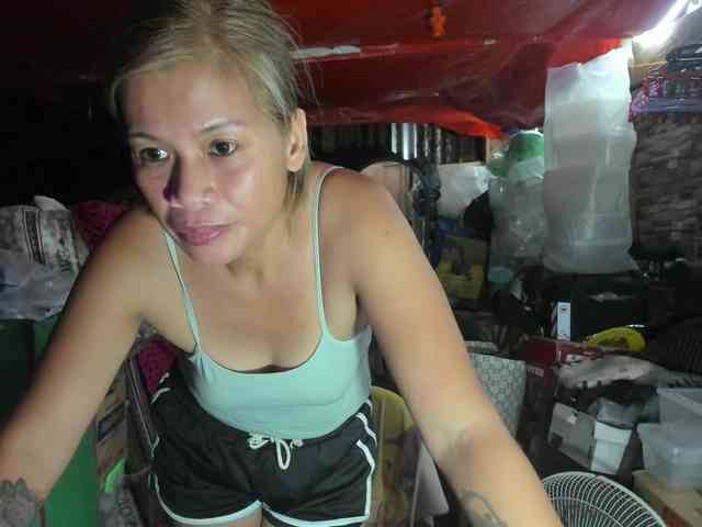 AthenaMoran webcam