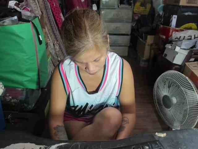 AthenaMoran webcam
