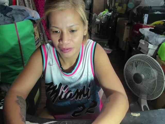 AthenaMoran webcam