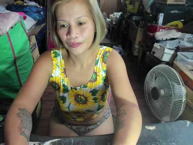 AthenaMoran webcam