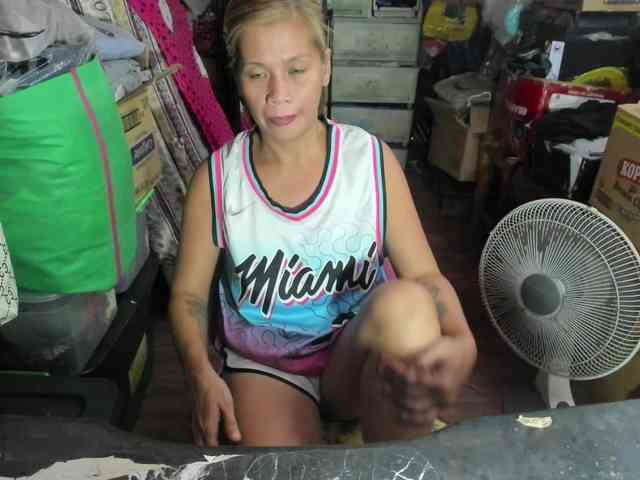 AthenaMoran webcam