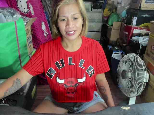 AthenaMoran webcam