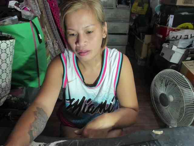 AthenaMoran webcam