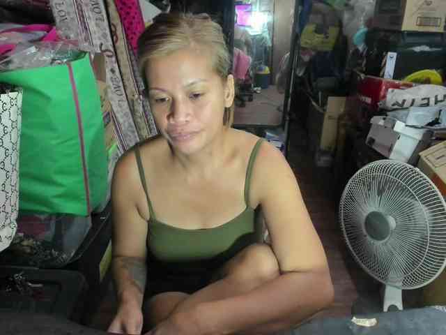 AthenaMoran webcam
