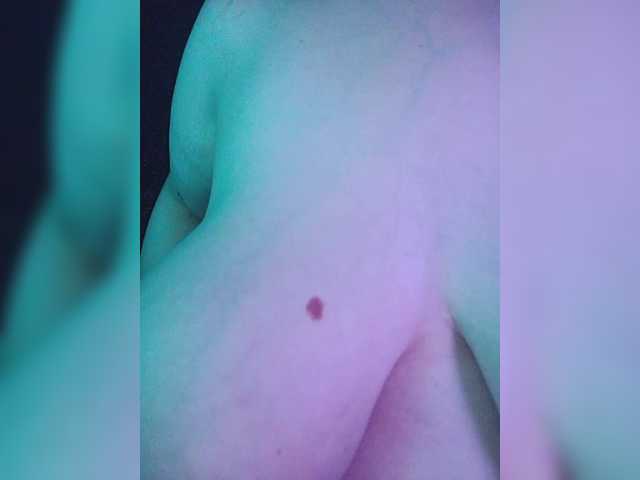 -Emma-'s BongaCams show and profile