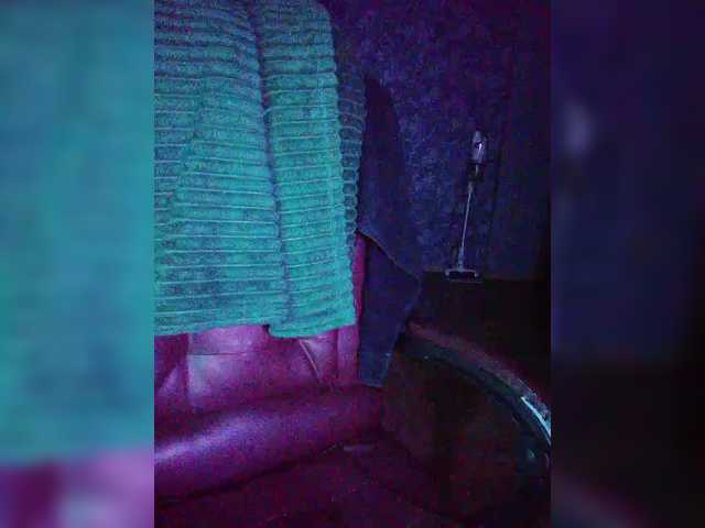 -Emma-'s BongaCams show and profile