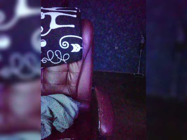 -Emma-'s BongaCams show and profile