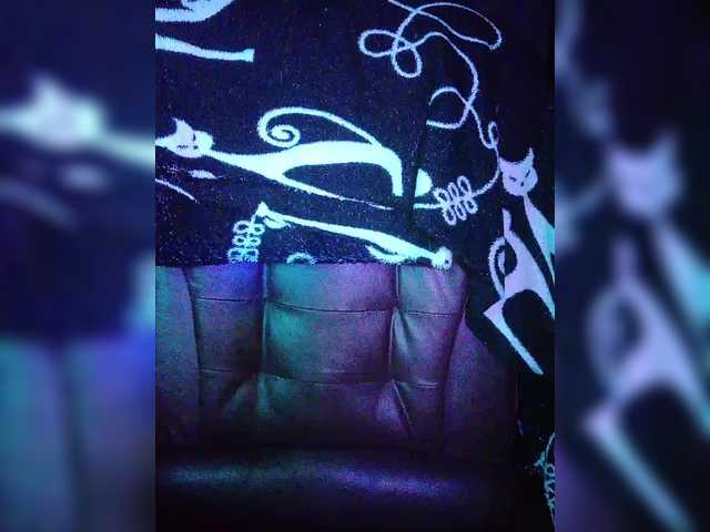 -Emma-'s BongaCams show and profile