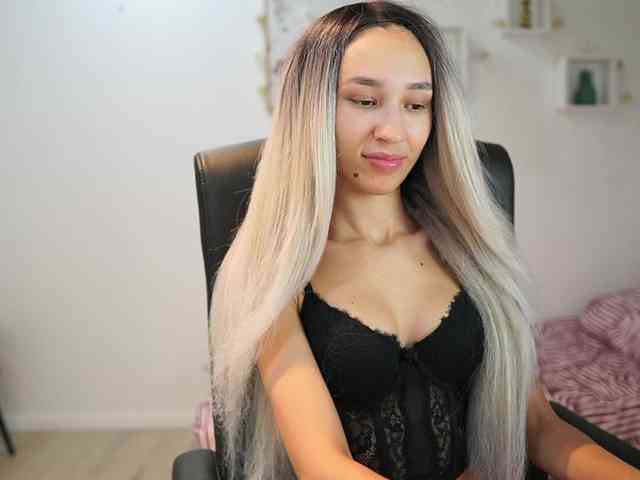 AmaiLiu webcam