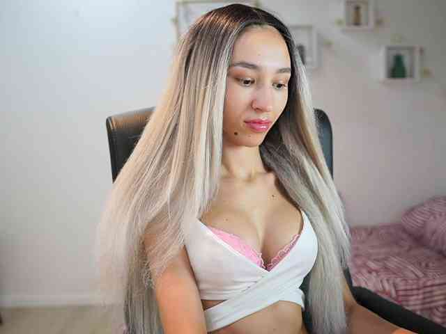 AmaiLiu webcam