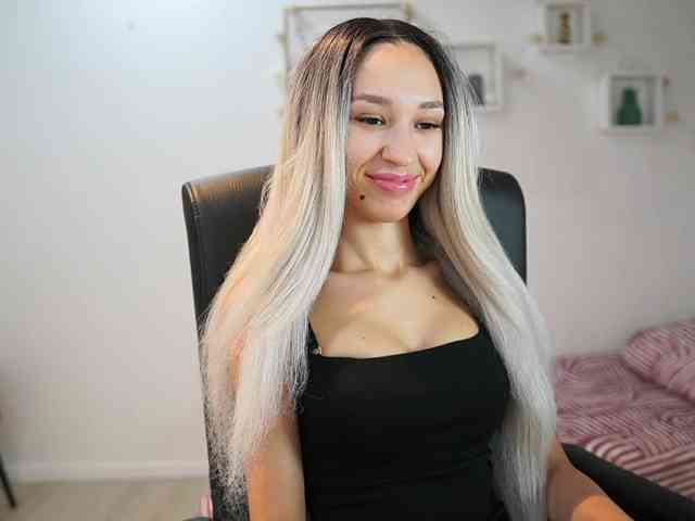 AmaiLiu webcam