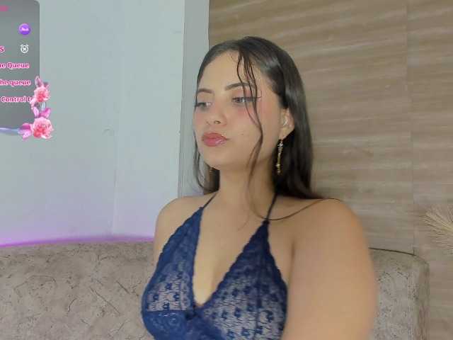 AURORALENOVIC21's BongaCams show and profile