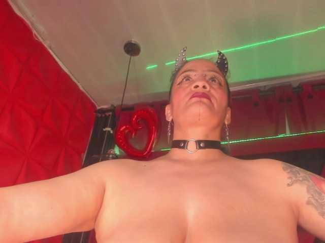 taylorhardcor's BongaCams show and profile