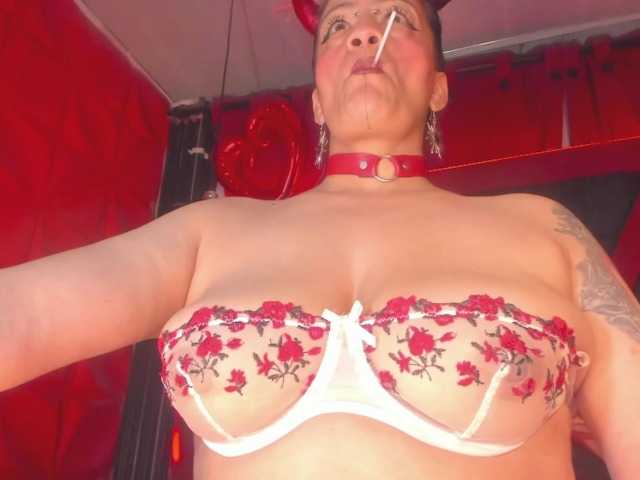 taylorhardcor's BongaCams show and profile