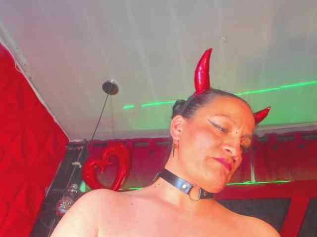 taylorhardcor webcam