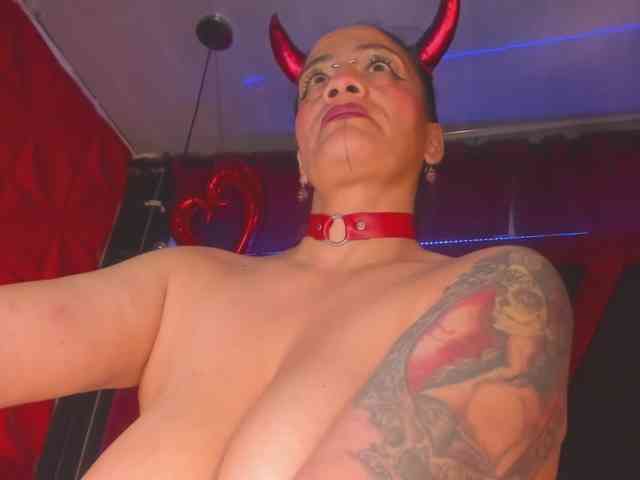 taylorhardcor webcam