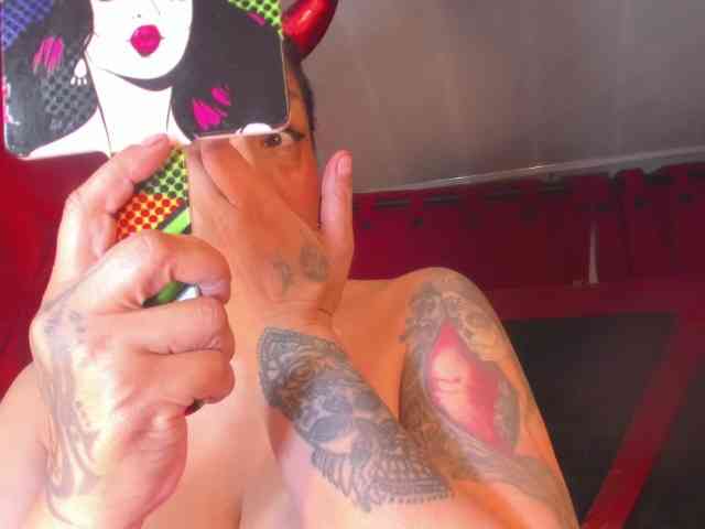 taylorhardcor webcam