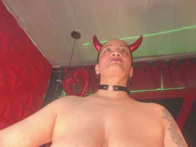 taylorhardcor webcam