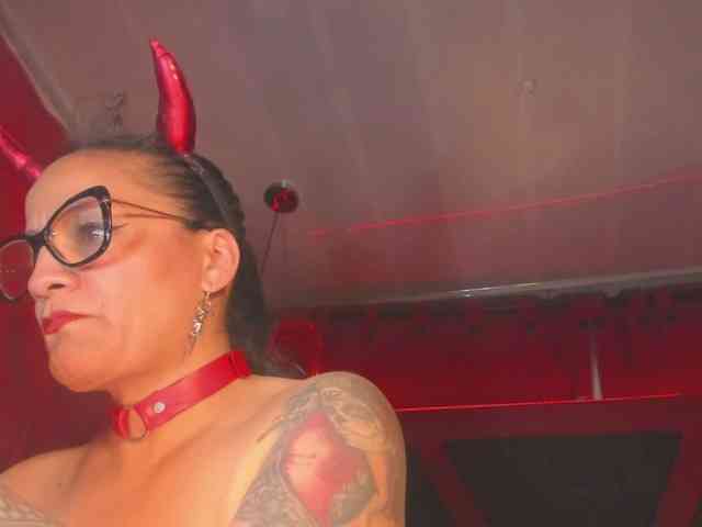 taylorhardcor webcam