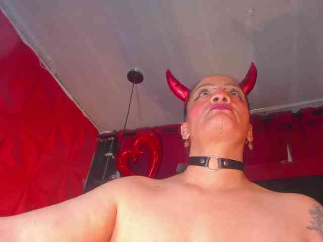 taylorhardcor webcam