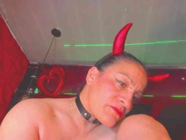 taylorhardcor webcam