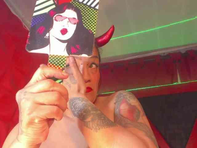 taylorhardcor webcam