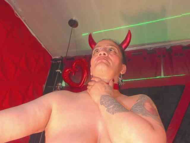 taylorhardcor Live Webcam on BongaCams