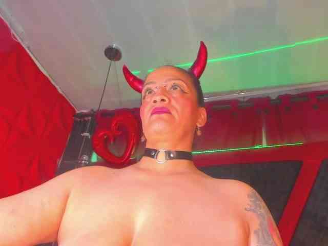 taylorhardcor webcam