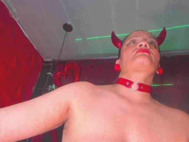 taylorhardcor webcam
