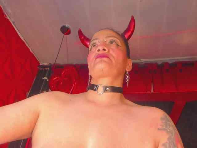 taylorhardcor webcam