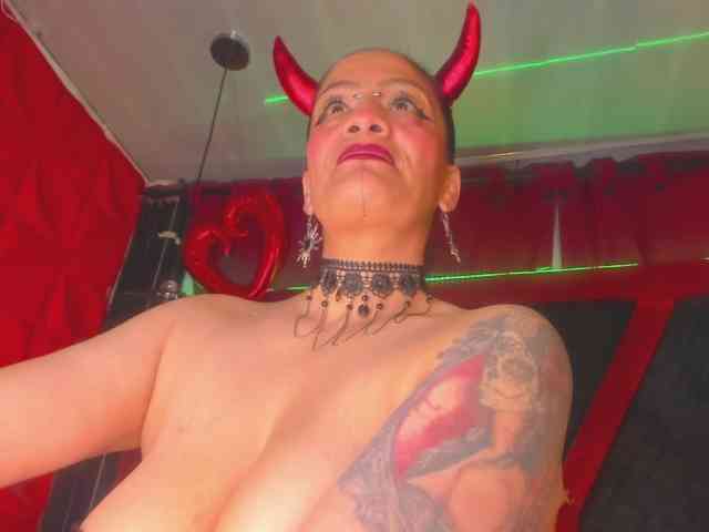 taylorhardcor webcam