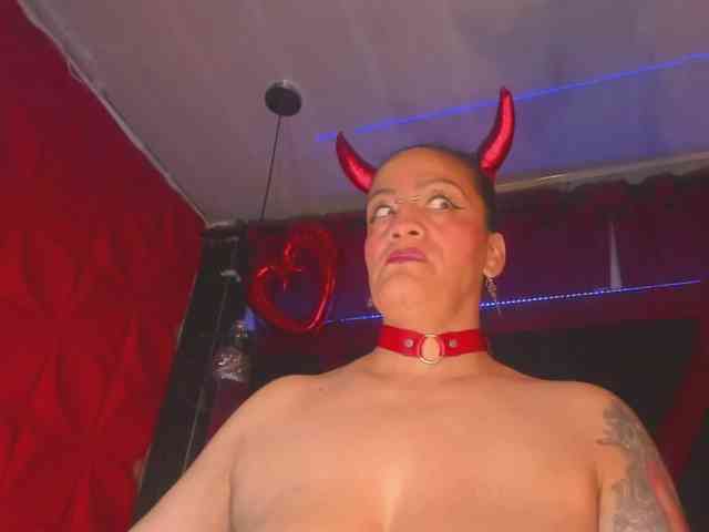 taylorhardcor webcam