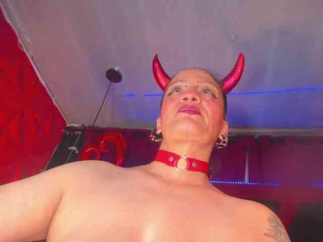taylorhardcor webcam