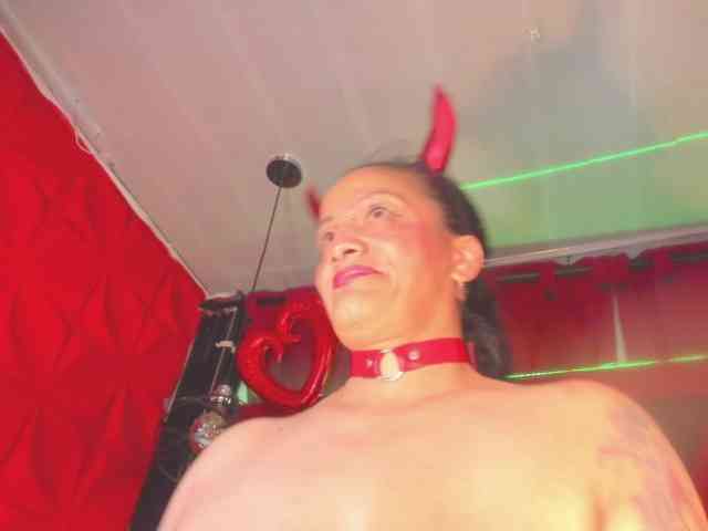 taylorhardcor webcam