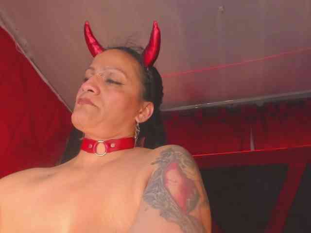 taylorhardcor webcam