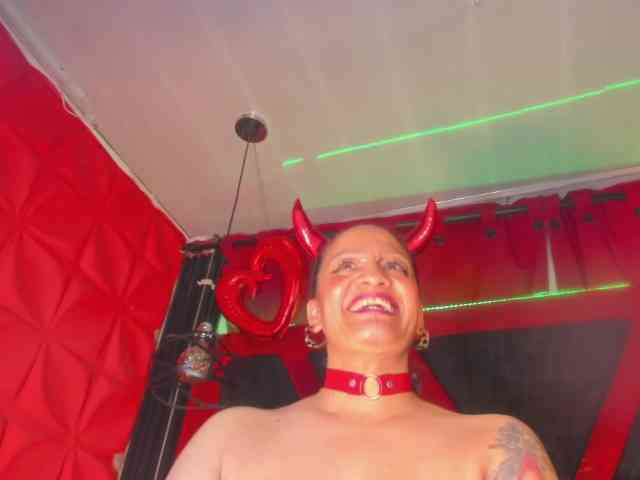 taylorhardcor webcam