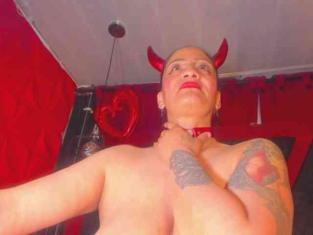 taylorhardcor webcam