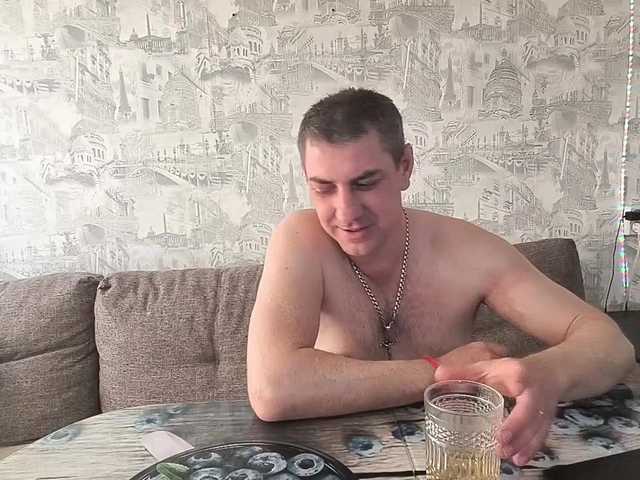 Sladkay-Parochka35's BongaCams show and profile