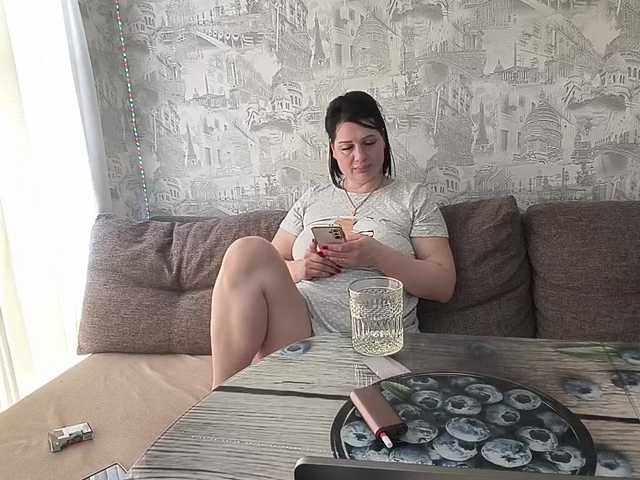 Sladkay-Parochka35's BongaCams show and profile