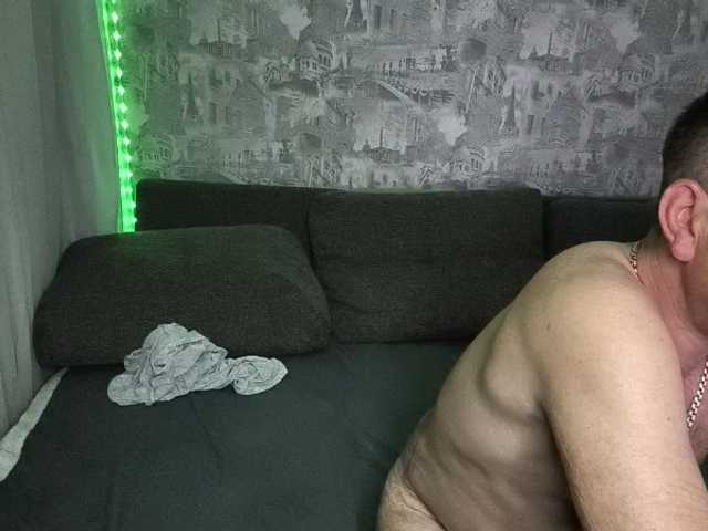 Sladkay-Parochka35's BongaCams profile