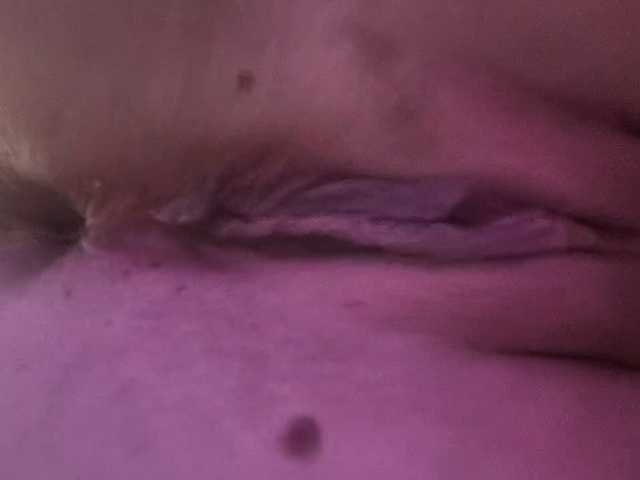 Sladkay-Parochka35's BongaCams show and profile