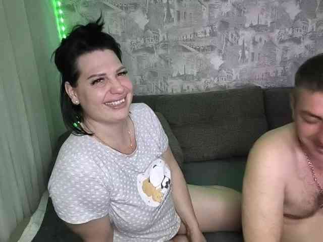 Sladkay-Parochka123 webcam