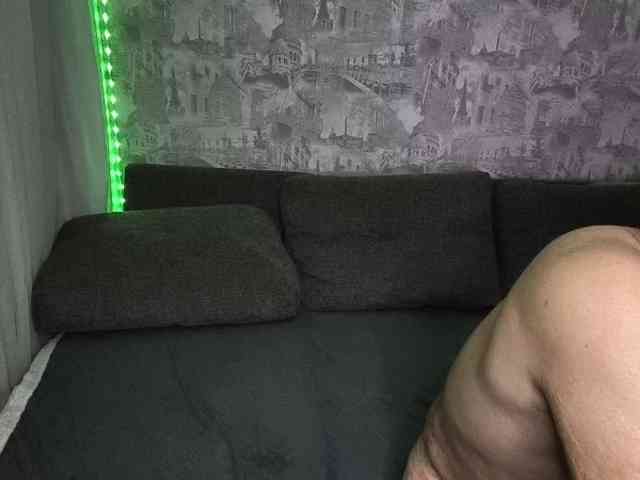 Sladkay-Parochka123 webcam