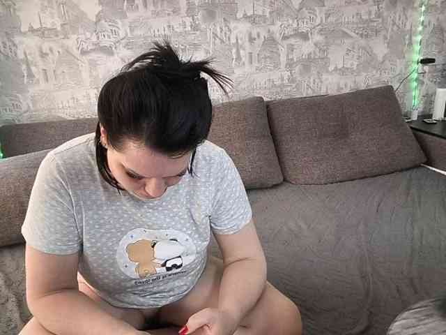 Sladkay-Parochka123 webcam