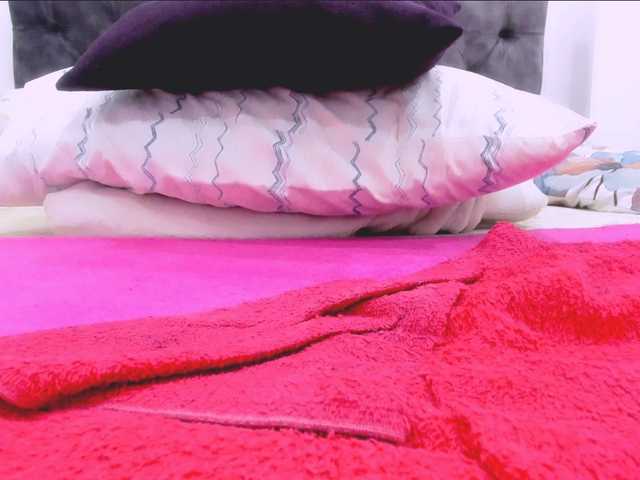 latinvalery's BongaCams show and profile