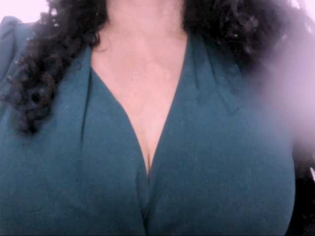 latinvalery from BongaCams is Freechat