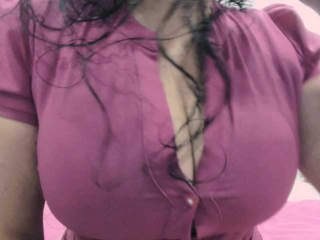 latinvalery's BongaCams show and profile
