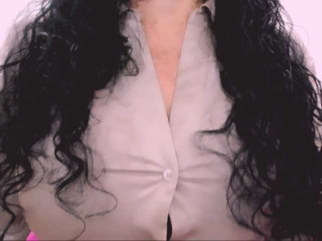 latinvalery's BongaCams show and profile