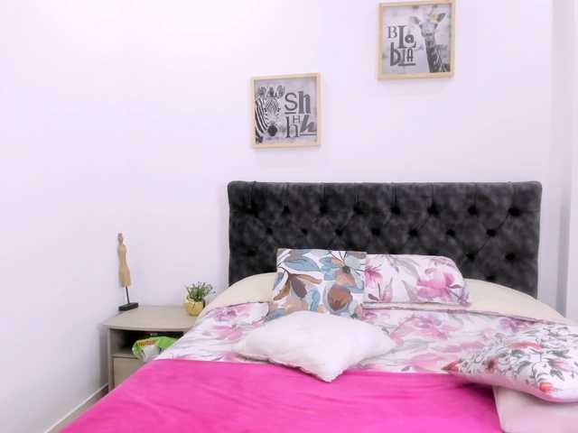 latinvalery webcam bongacams model stream image